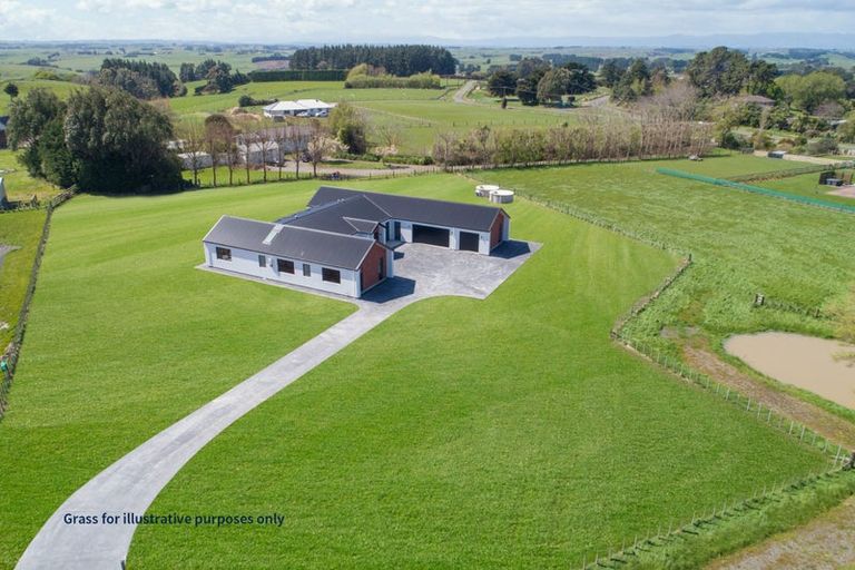 Photo of property in 11 Te Kahu Lane, Halcombe, Feilding, 4779