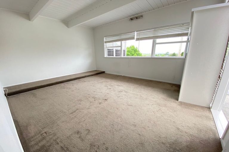 Photo of property in 156 Bleakhouse Road, Mellons Bay, Auckland, 2014