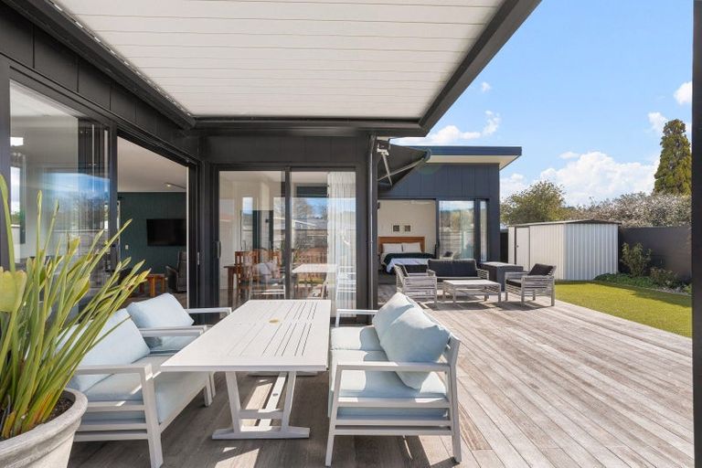 Photo of property in 121 Charleston Avenue, Whangamata, 3620