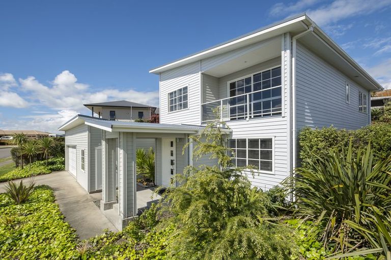 Photo of property in 63 Waterside Drive, Pyes Pa, Tauranga, 3112