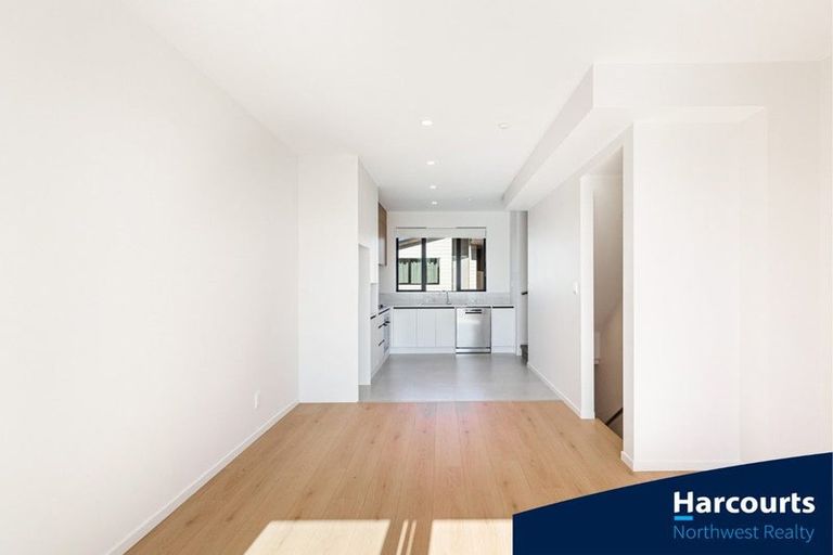 Photo of property in 15/28 Lavelle Road, Henderson, Auckland, 0612