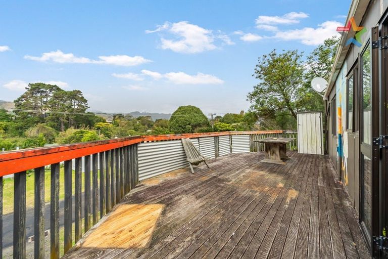 Photo of property in 18 Forest Road, Raumati South, Paraparaumu, 5032