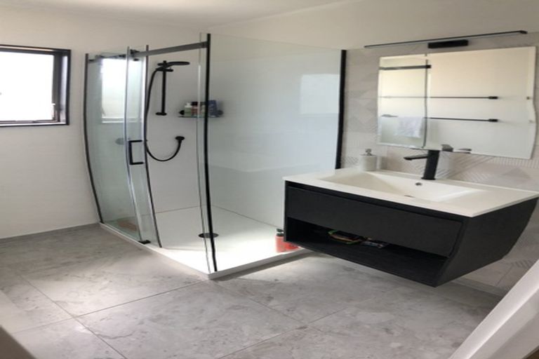 Photo of property in 1/14 Costar Place, Wiri, Auckland, 2104