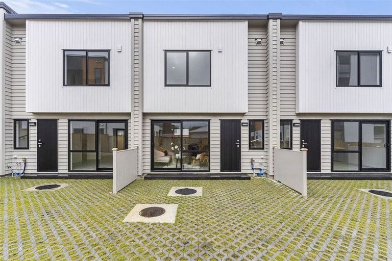 Photo of property in 4/62 Smythe Road, Henderson, Auckland, 0612