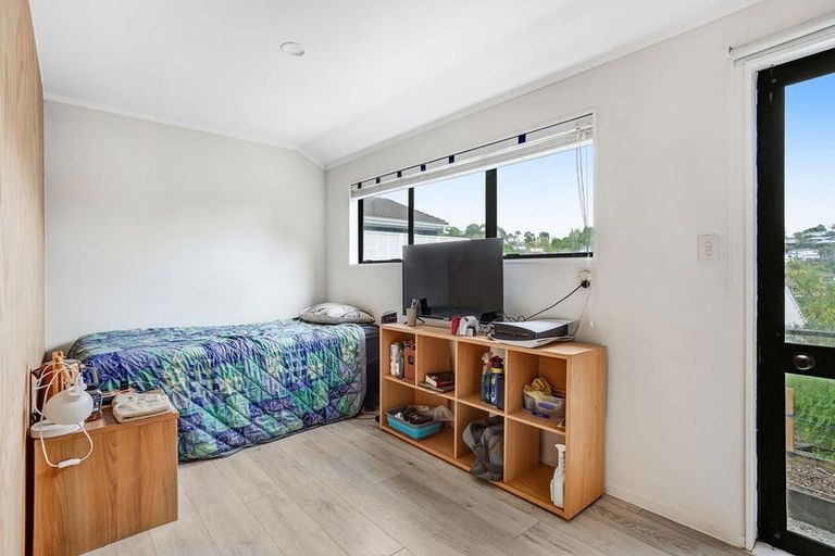 Photo of property in 2/9 Eastwood Rise, Browns Bay, Auckland, 0630