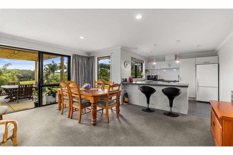 Photo of property in 98 River Drive, Kerikeri, 0294