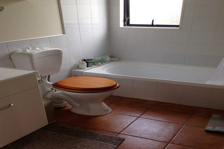 Photo of property in 11/15 Andersons Road, Oteha, Auckland, 0632