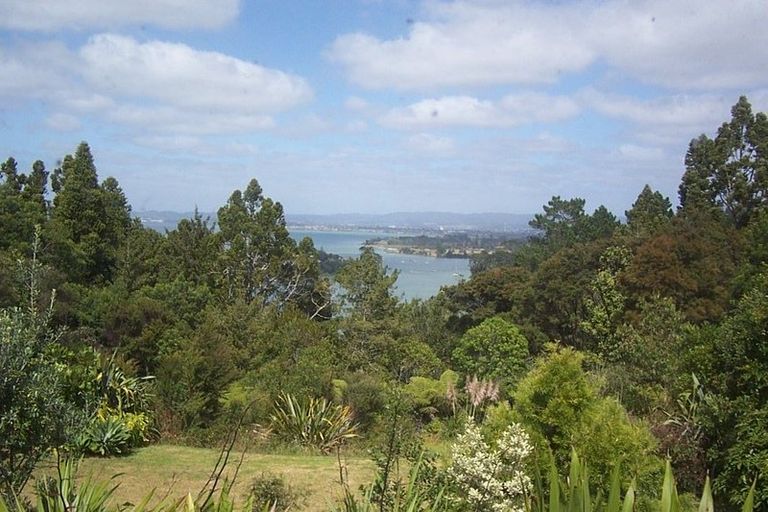 Photo of property in 91 Upper Drive, Greenhithe, Auckland, 0632