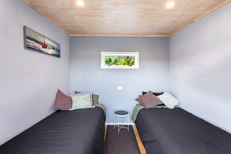 Photo of property in 6a Seaview Drive, Mahia, 4198