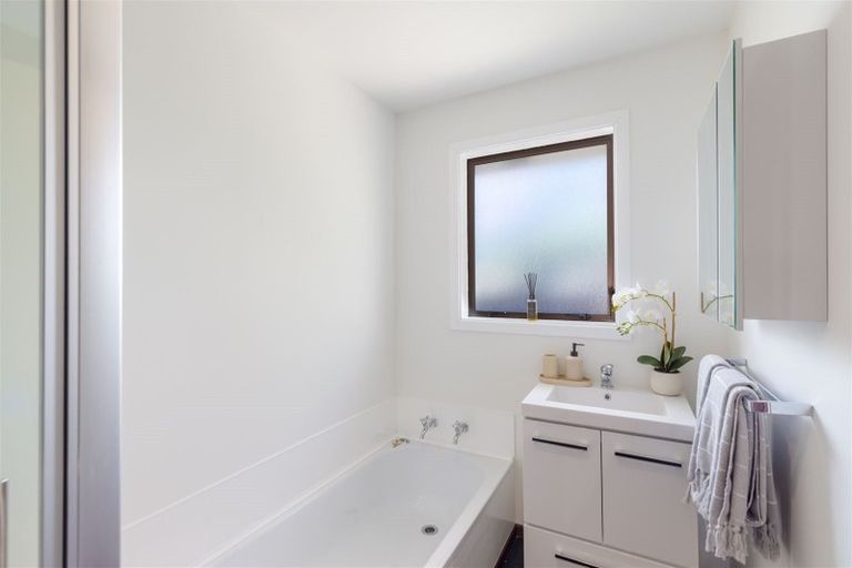 Photo of property in 2/14 Shetland Street, Woolston, Christchurch, 8062