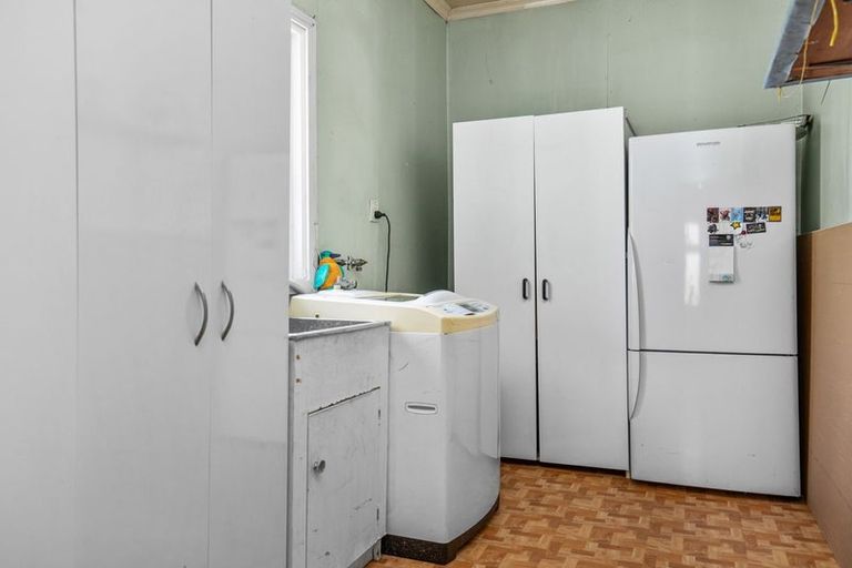 Photo of property in 3 Plunket Street, Omakau, 9376