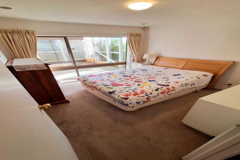 Photo of property in 35 Fratley Avenue, Farm Cove, Auckland, 2012