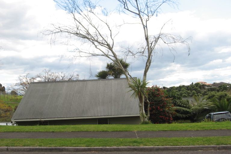 Photo of property in 34 Cumberland Crescent, Welcome Bay, Tauranga, 3112