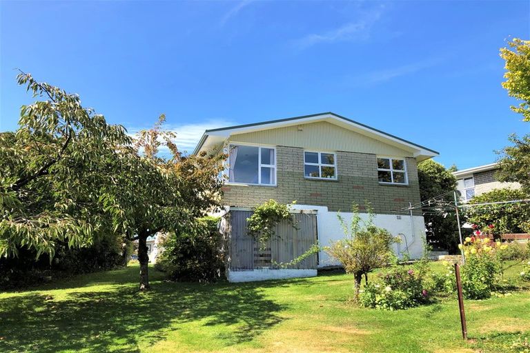 Photo of property in 22 Golfers Drive, Balclutha, 9230