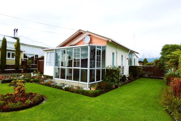 Photo of property in 22 Roebuck Street, Westport, 7825