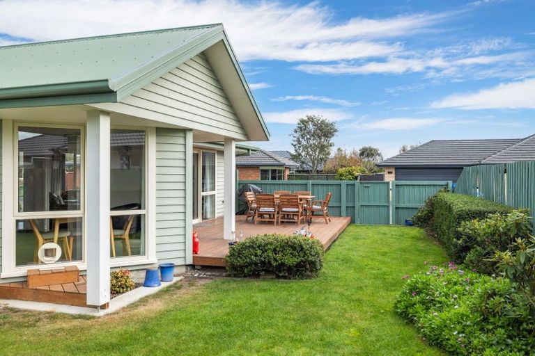 Photo of property in 3 Orca Lane, Parklands, Christchurch, 8083
