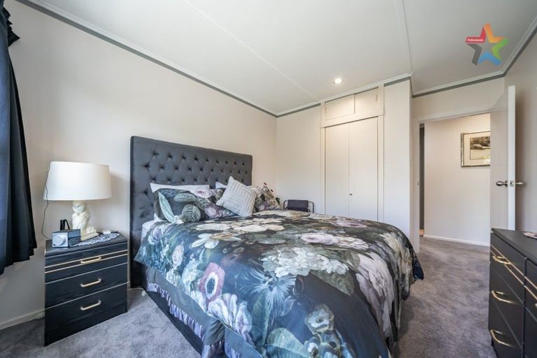 Photo of property in 20 Chestnut Grove, Maungaraki, Lower Hutt, 5010