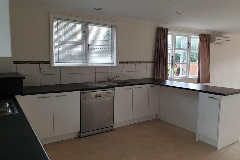 Photo of property in 1/1030 High Street, Avalon, Lower Hutt, 5011