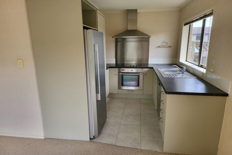 Photo of property in 19 Ballymore Drive, Pinehill, Auckland, 0632