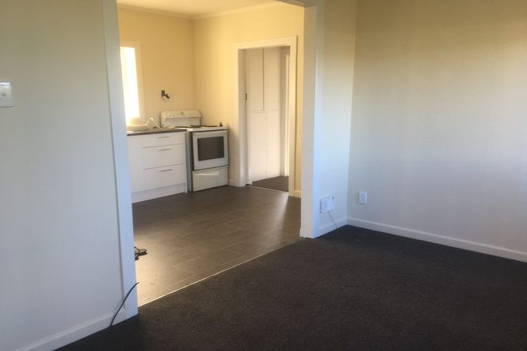 Photo of property in 1/27 Forest Hill Road, Henderson, Auckland, 0612