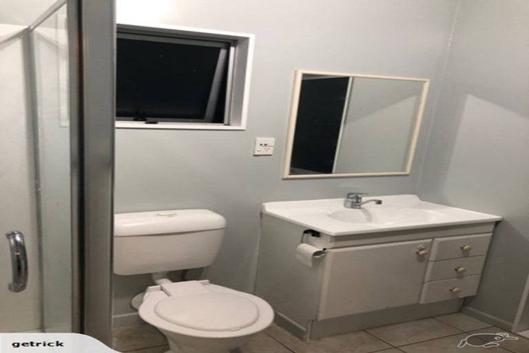 Photo of property in 53 Sikkim Crescent, Clover Park, Auckland, 2019