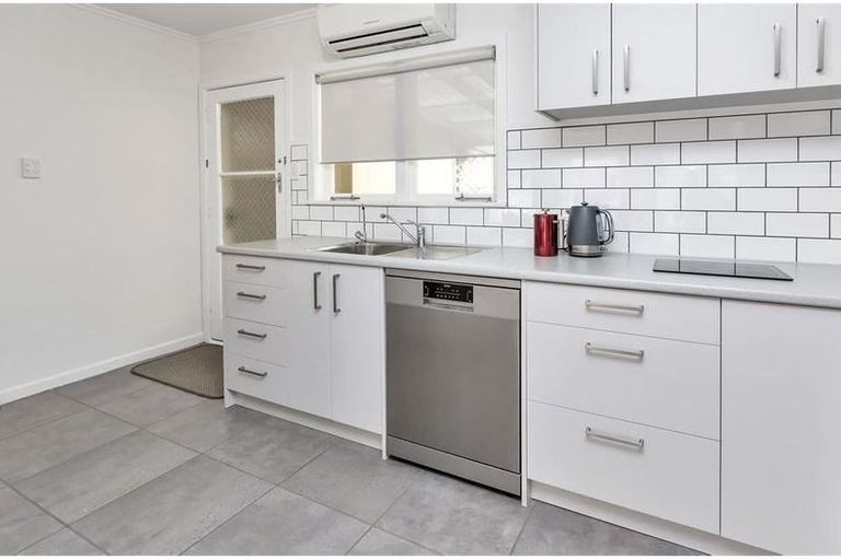 Photo of property in 18a-b Lovatt Crescent, Kensington, Whangarei, 0112