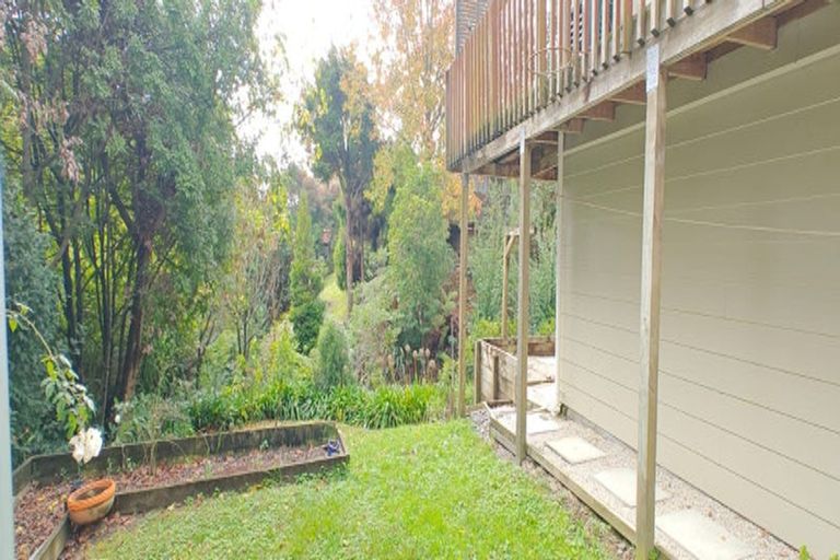 Photo of property in 39a Evelyn Road, Cockle Bay, Auckland, 2014