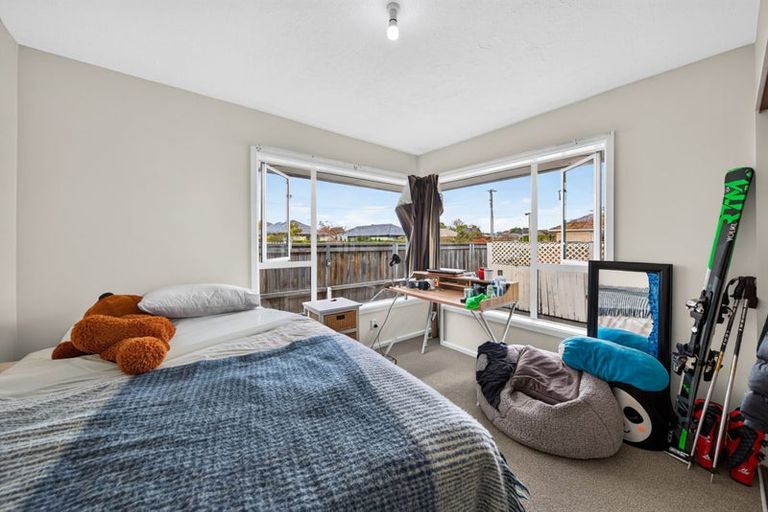 Photo of property in 1/30 Coniston Avenue, Ilam, Christchurch, 8041