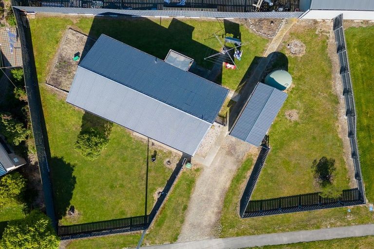 Photo of property in 12 Ruane Street, Glenavy, Waimate, 7980