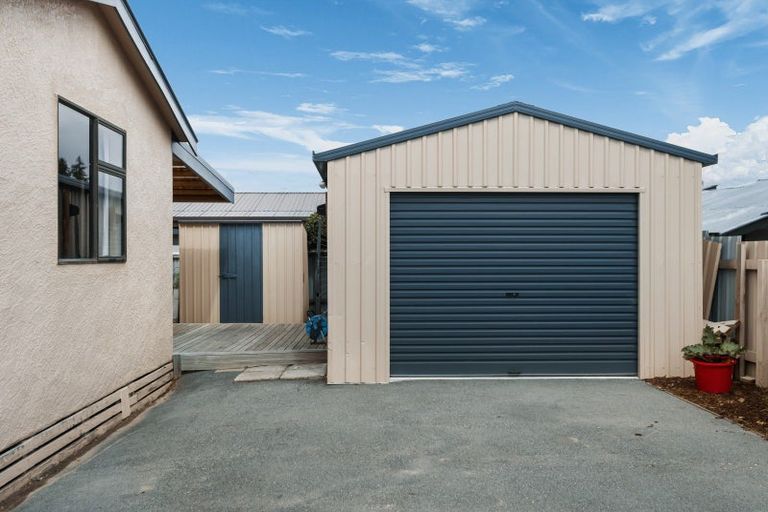 Photo of property in 2 Gavan Street, Cromwell, 9310