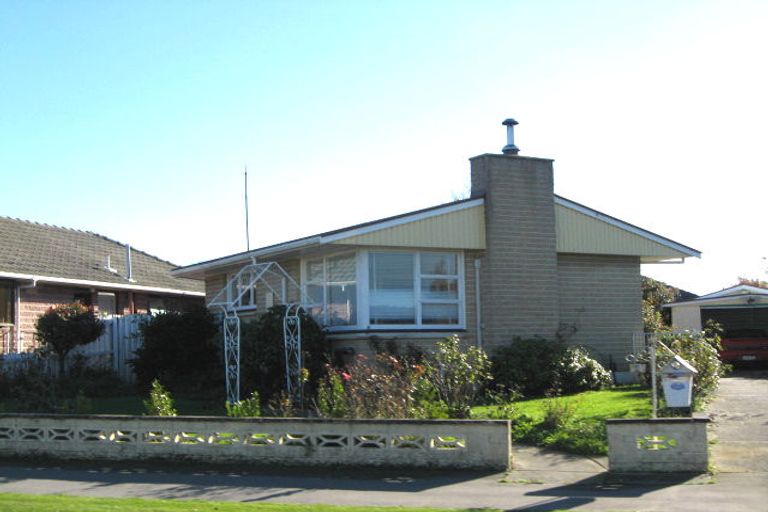 Photo of property in 4 Wolsey Place, Hillmorton, Christchurch, 8025
