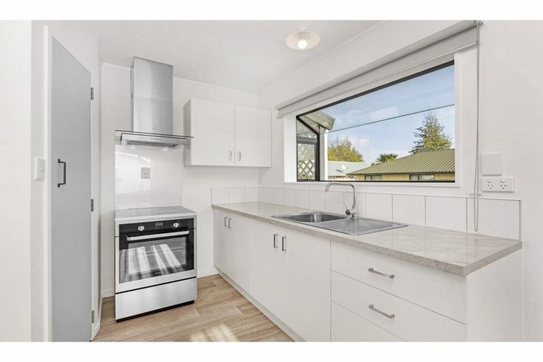 Photo of property in 22 Lloyd Drive, Nawton, Hamilton, 3200