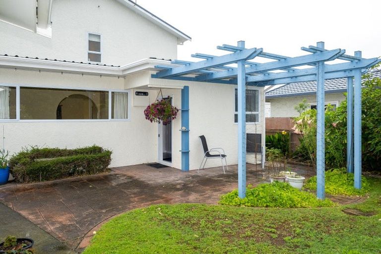 Photo of property in 92 Beach Road, Haumoana, 4102