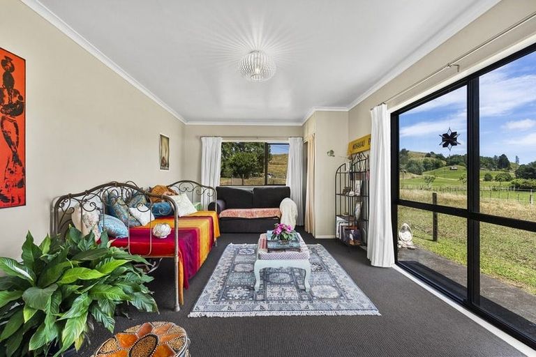 Photo of property in 1083 Tarata Road, Kaimata, Inglewood, 4387