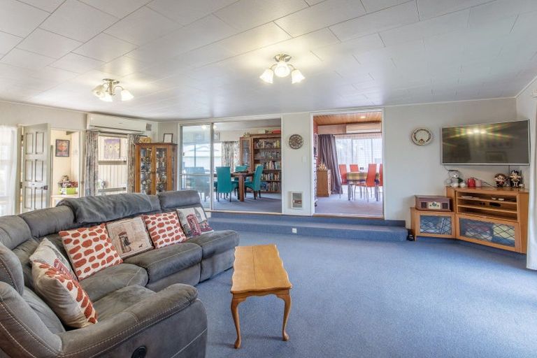 Photo of property in 11b Holyrood Terrace, Waipukurau, 4200