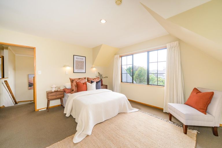 Photo of property in 7a Palm Avenue, Hokowhitu, Palmerston North, 4410