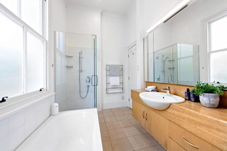 Photo of property in 2 Ruapehu Street, Mount Eden, Auckland, 1024