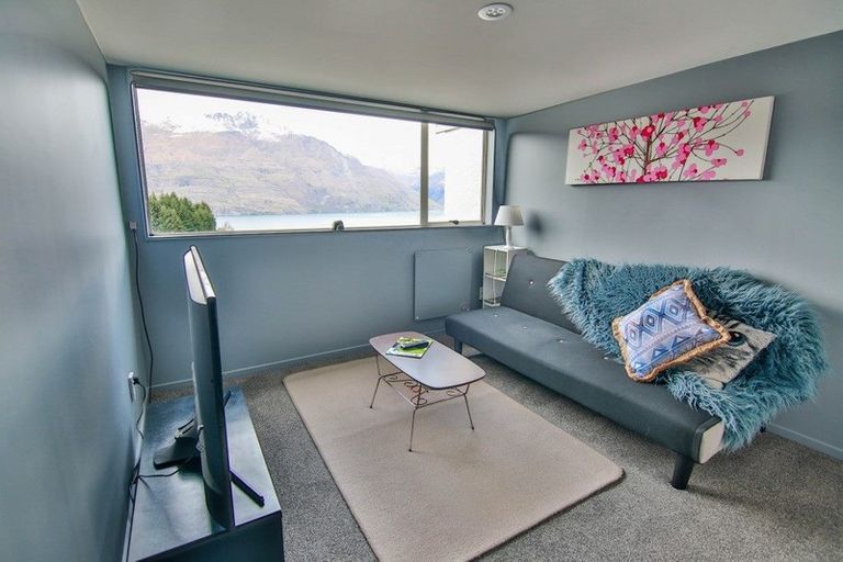 Photo of property in 13b Dart Place, Fernhill, Queenstown, 9300