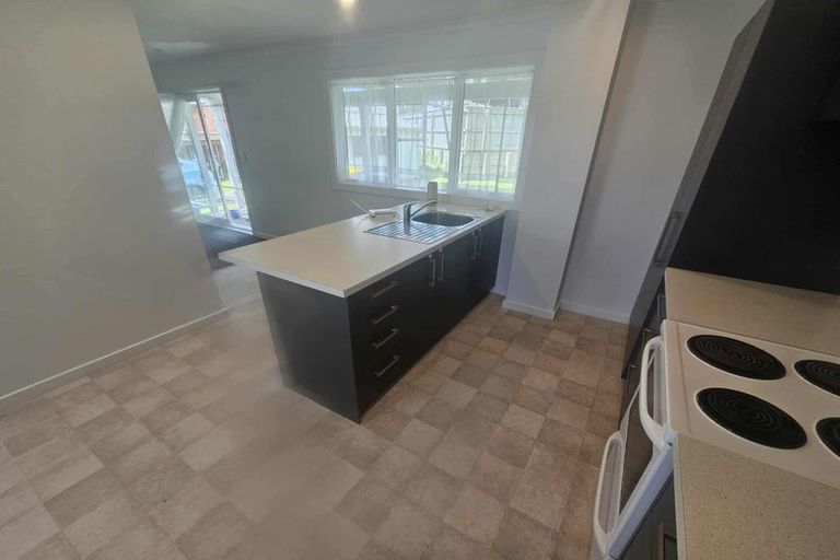 Photo of property in 15 Mahoe Street, Levin, 5510