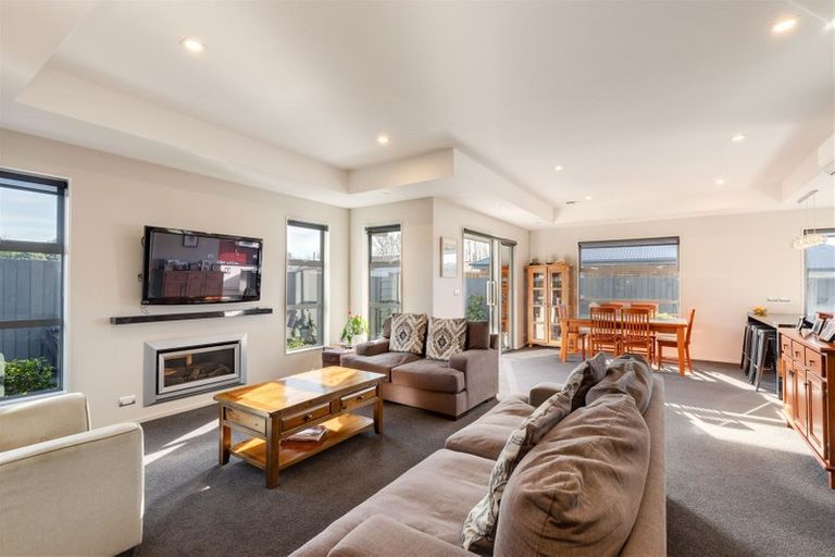 Photo of property in 11 Catkins Lane, Mairehau, Christchurch, 8052