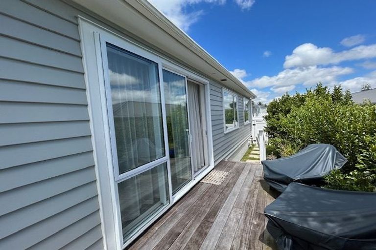 Photo of property in 258 Birkdale Road, Birkdale, Auckland, 0626