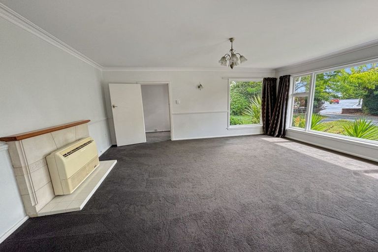 Photo of property in 33 Joyce Crescent, Ilam, Christchurch, 8041