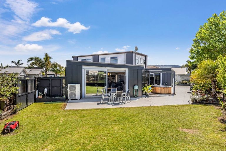 Photo of property in 7 Mermaid Place, Whitianga, 3510