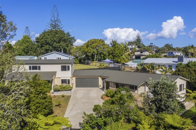 Photo of property in 67a Beach Haven Road, Beach Haven, Auckland, 0626