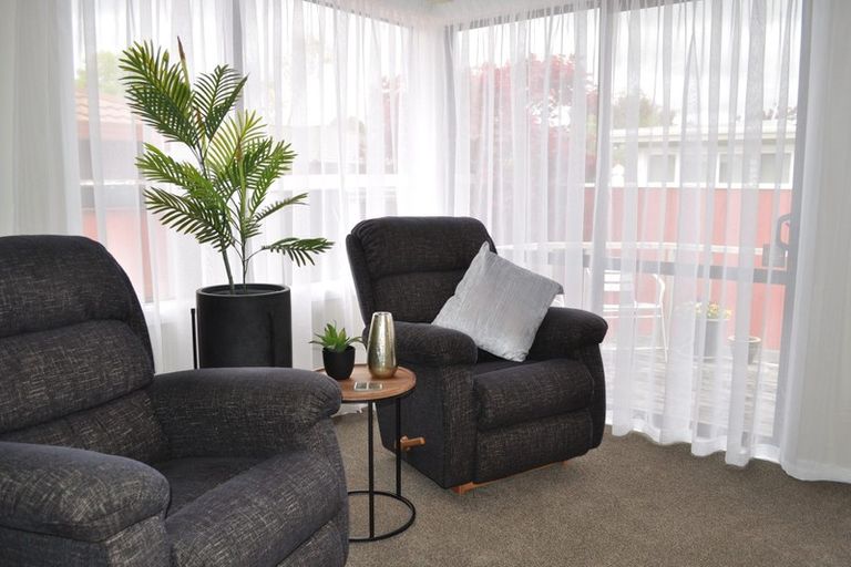 Photo of property in 57 Kowhai Avenue, Ebdentown, Upper Hutt, 5018