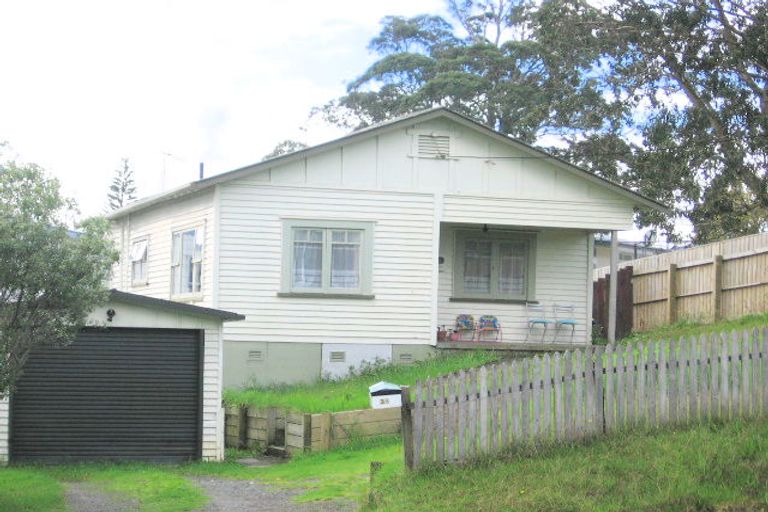 Photo of property in 36 View Road, Henderson, Auckland, 0612