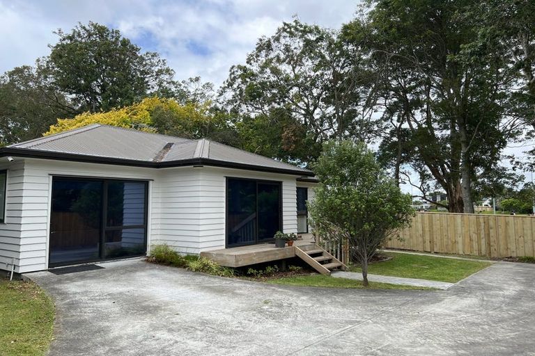 Photo of property in 40 Trinidad Road, Sunnynook, Auckland, 0620
