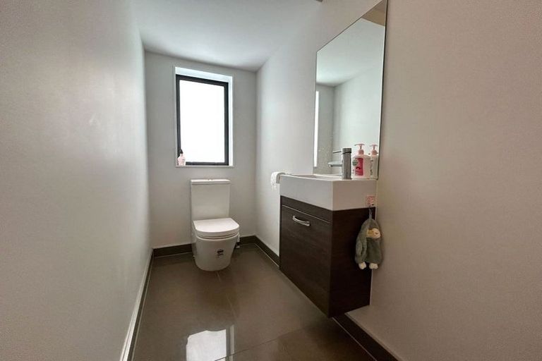 Photo of property in 10 Irongate Avenue, Ranui, Auckland, 0612