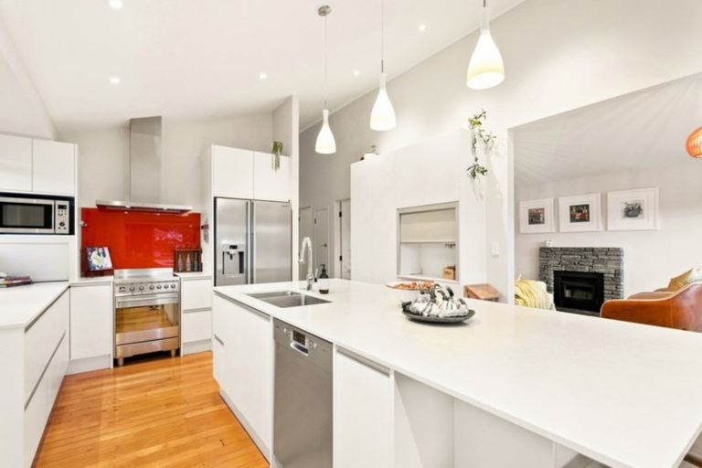 Photo of property in 23 Mayfair Crescent, Mairangi Bay, Auckland, 0630