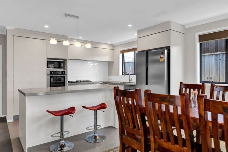 Photo of property in 75 Dillon Drive, Bell Block, New Plymouth, 4312